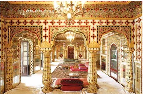 Majestic Sheesh Mahal – The Glittering Gem of Amer Fort